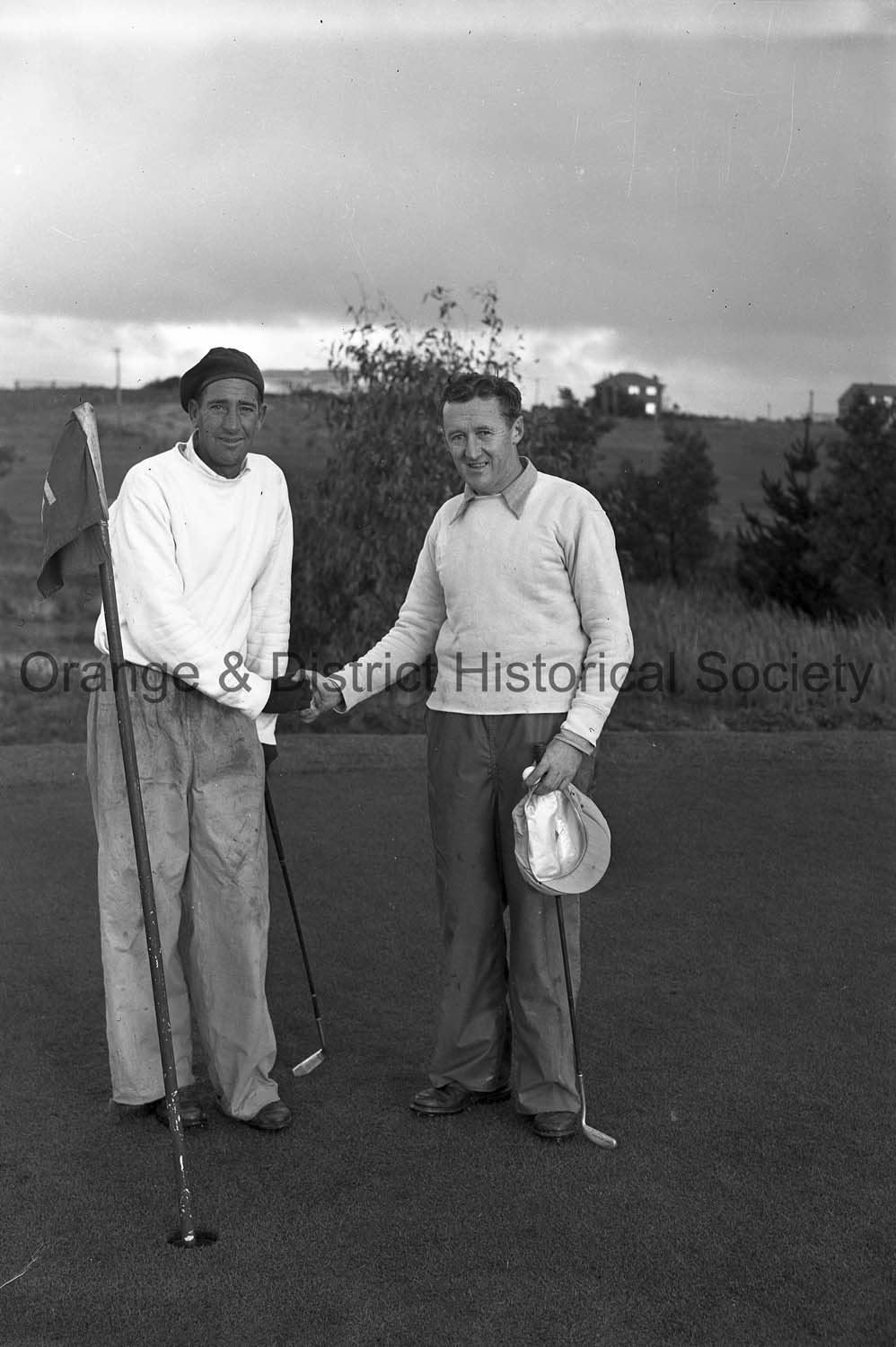 Golfers Ron Craw and Tom Finley | Central West Libraries