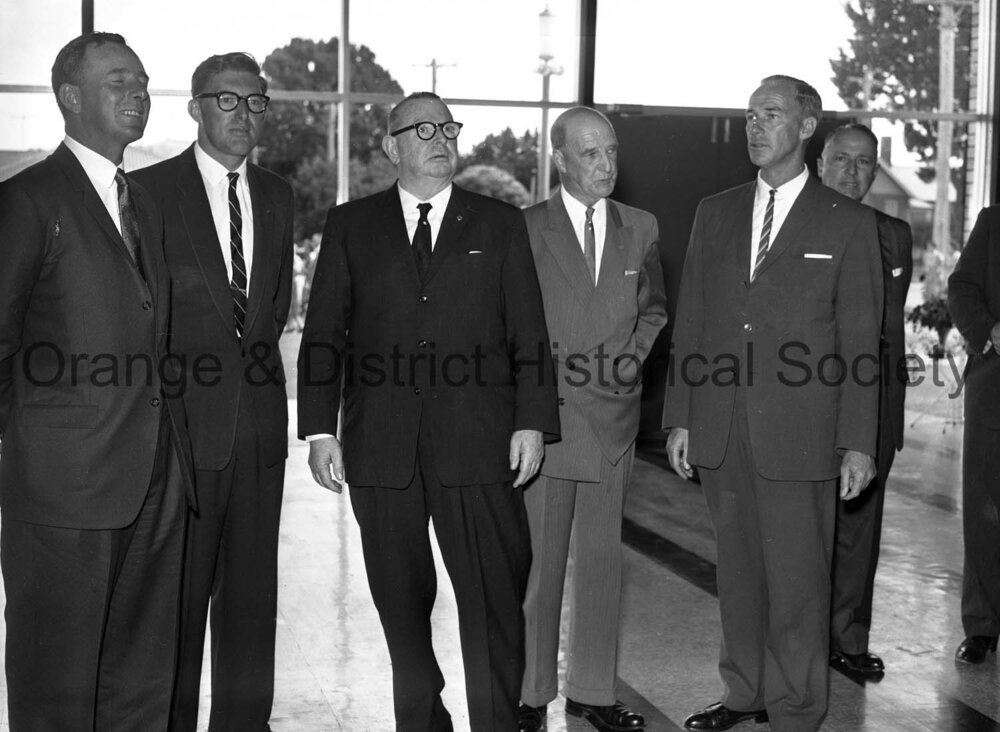 Pat Hills opens Blayney Community Centre