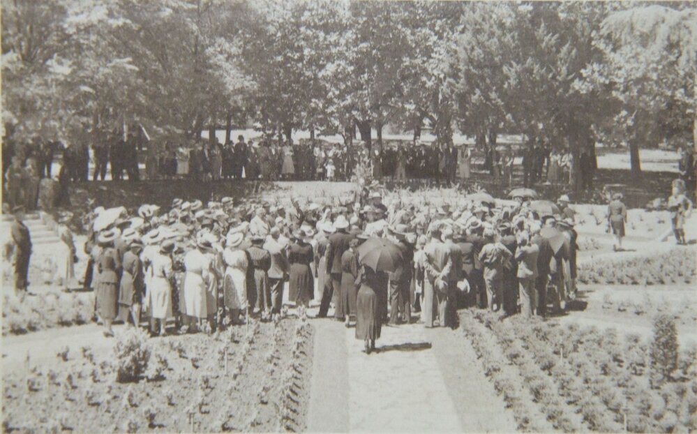 Dedication of Frank Mulholland Garden, Cook Park, Orange