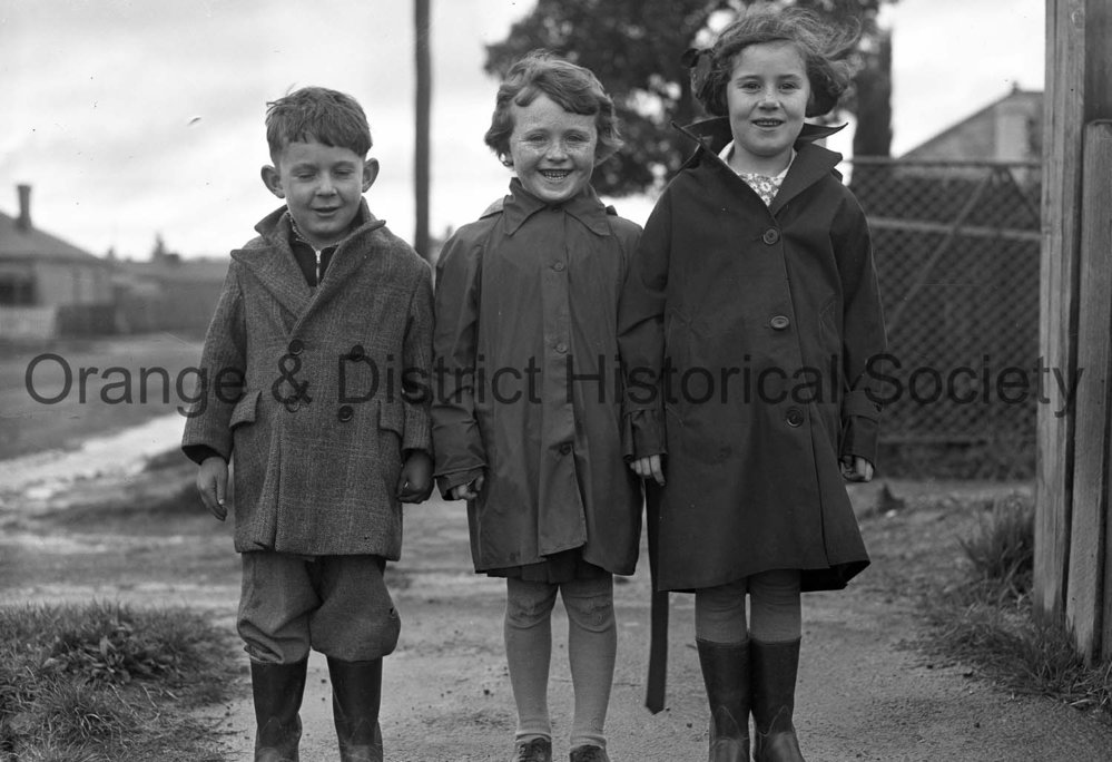 Terry Flood, Jan Dunne and Patsy Flood, Orange Infants School