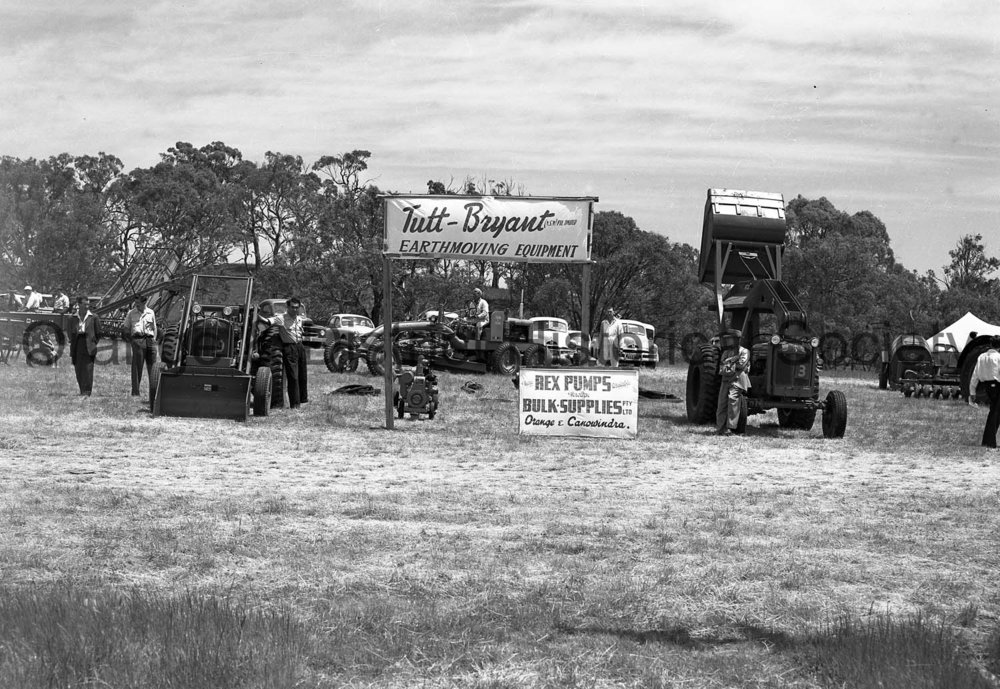 Tutt Bryant stand and grader at Field Days