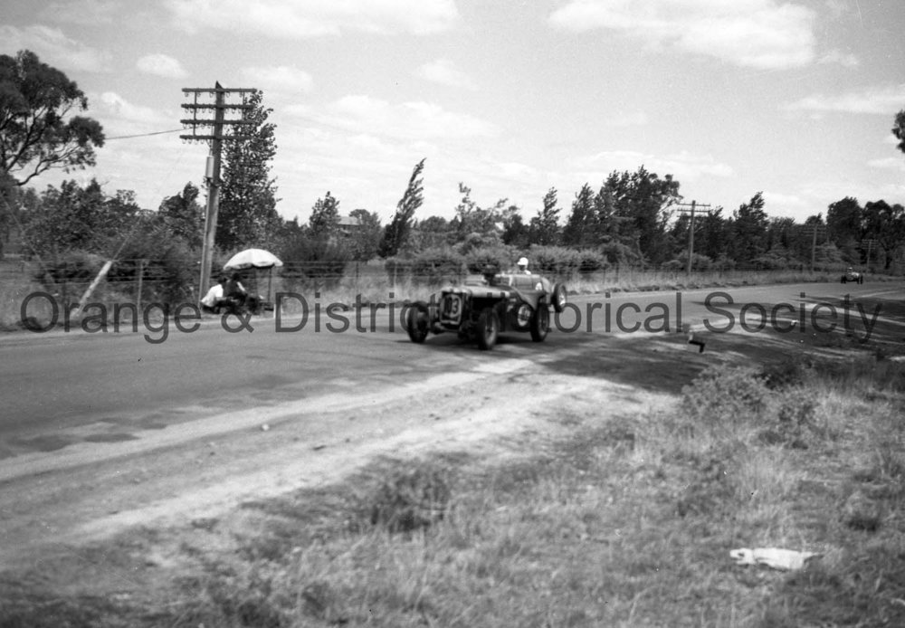 Start of Gnoo Blas car races