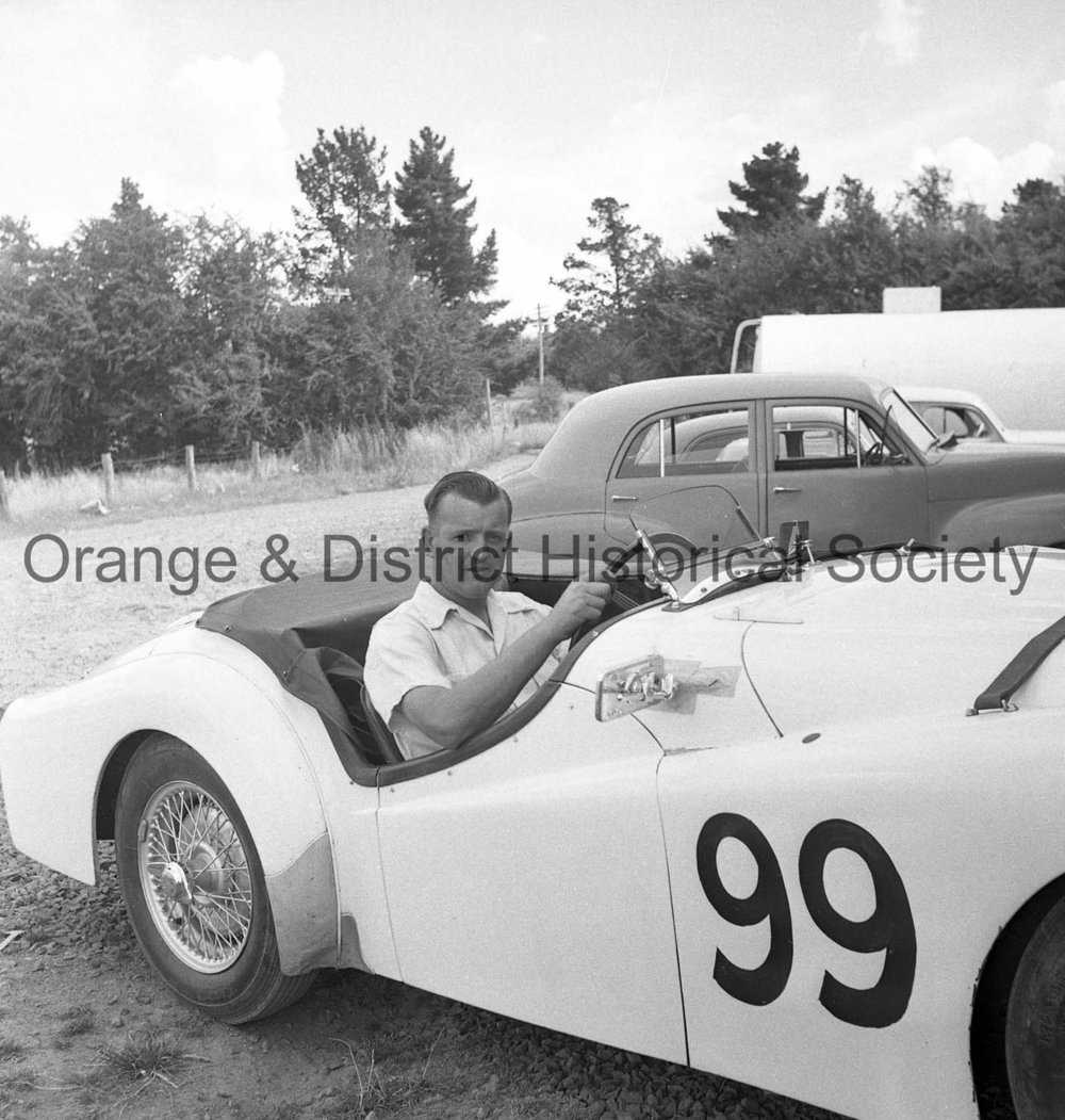 Start of Gnoo Blas car races