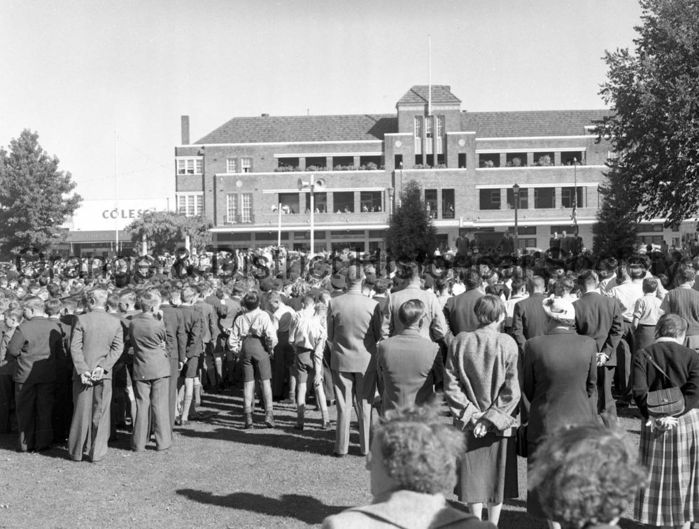 Secondary schools Anzac Day service