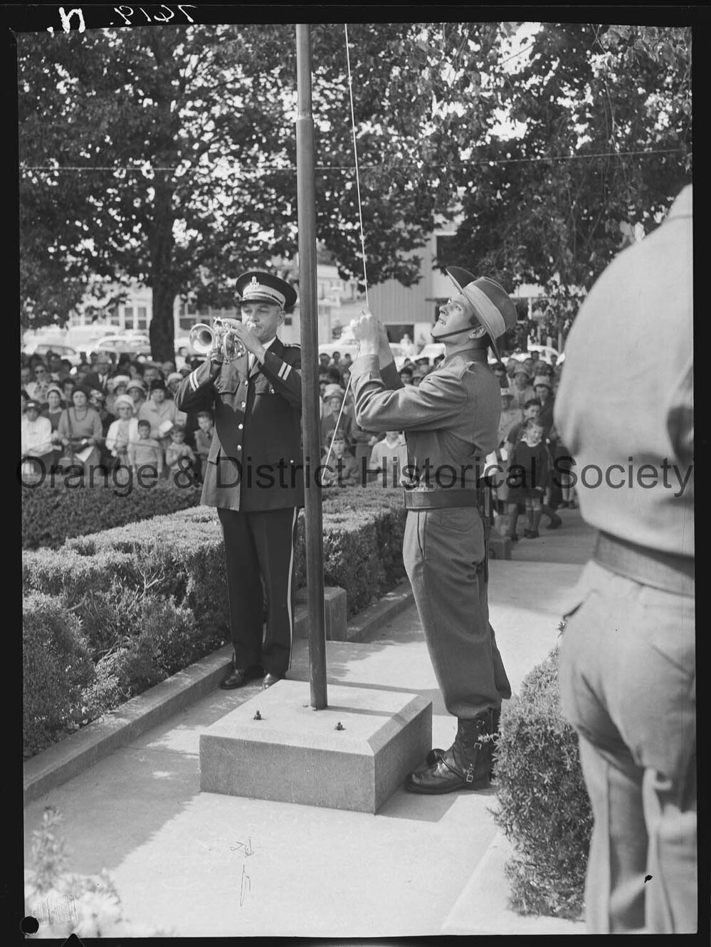 Anzac March and Service in Robertson Park