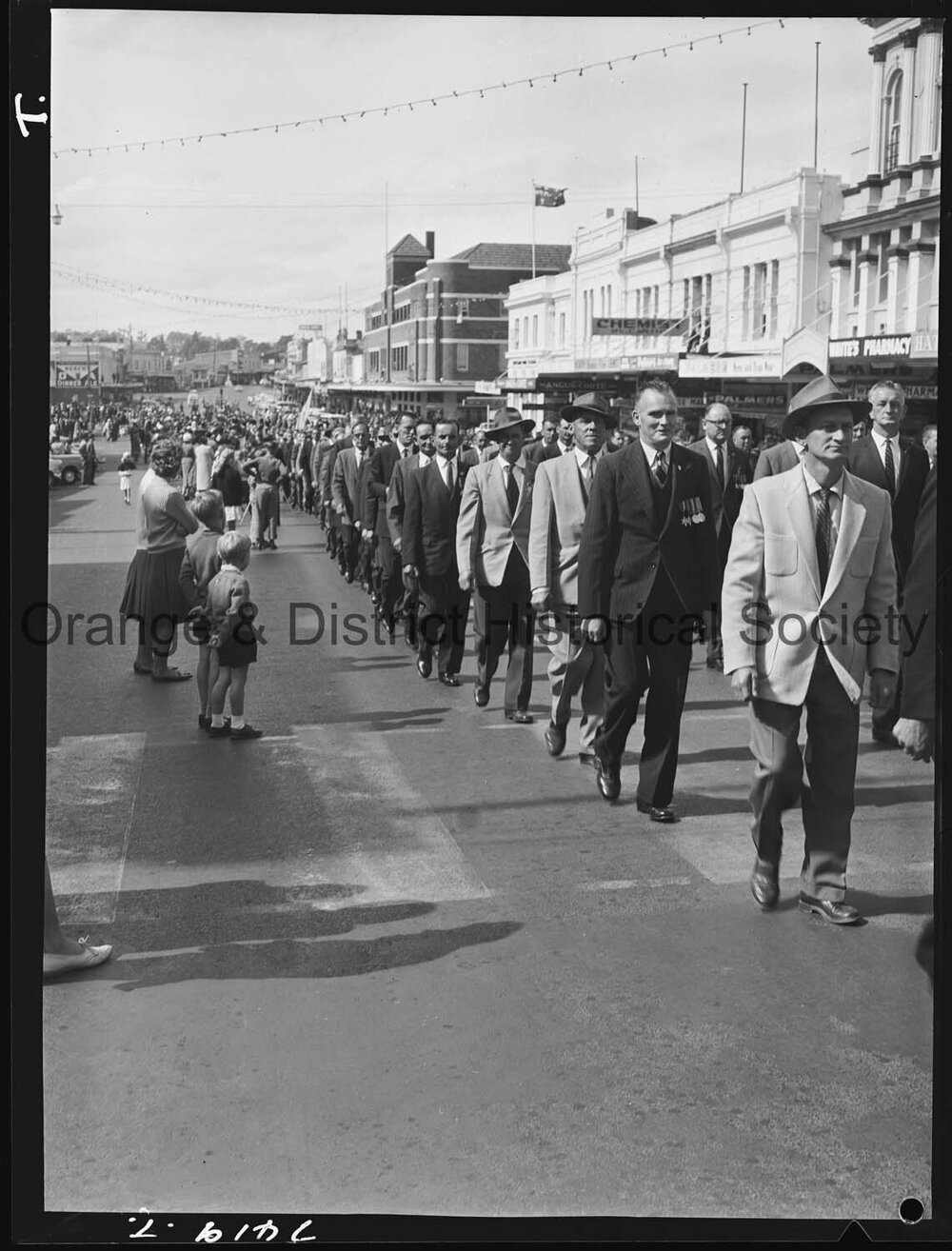 Anzac March and Service in Robertson Park