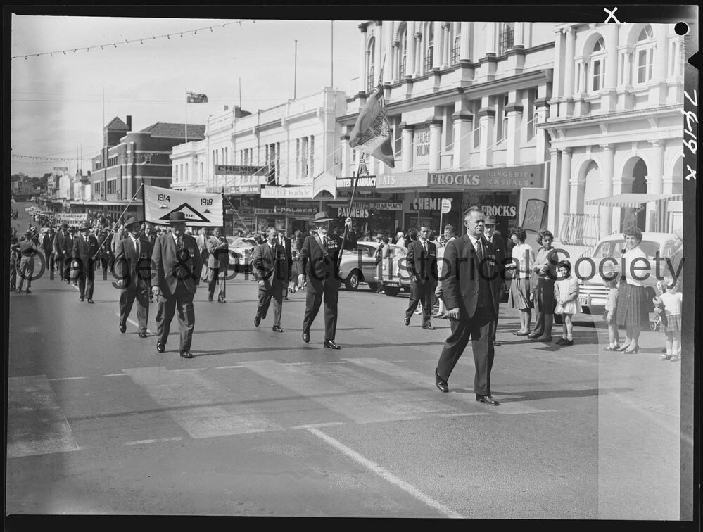 Anzac March and Service in Robertson Park