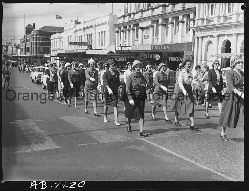 Anzac March and Service in Robertson Park