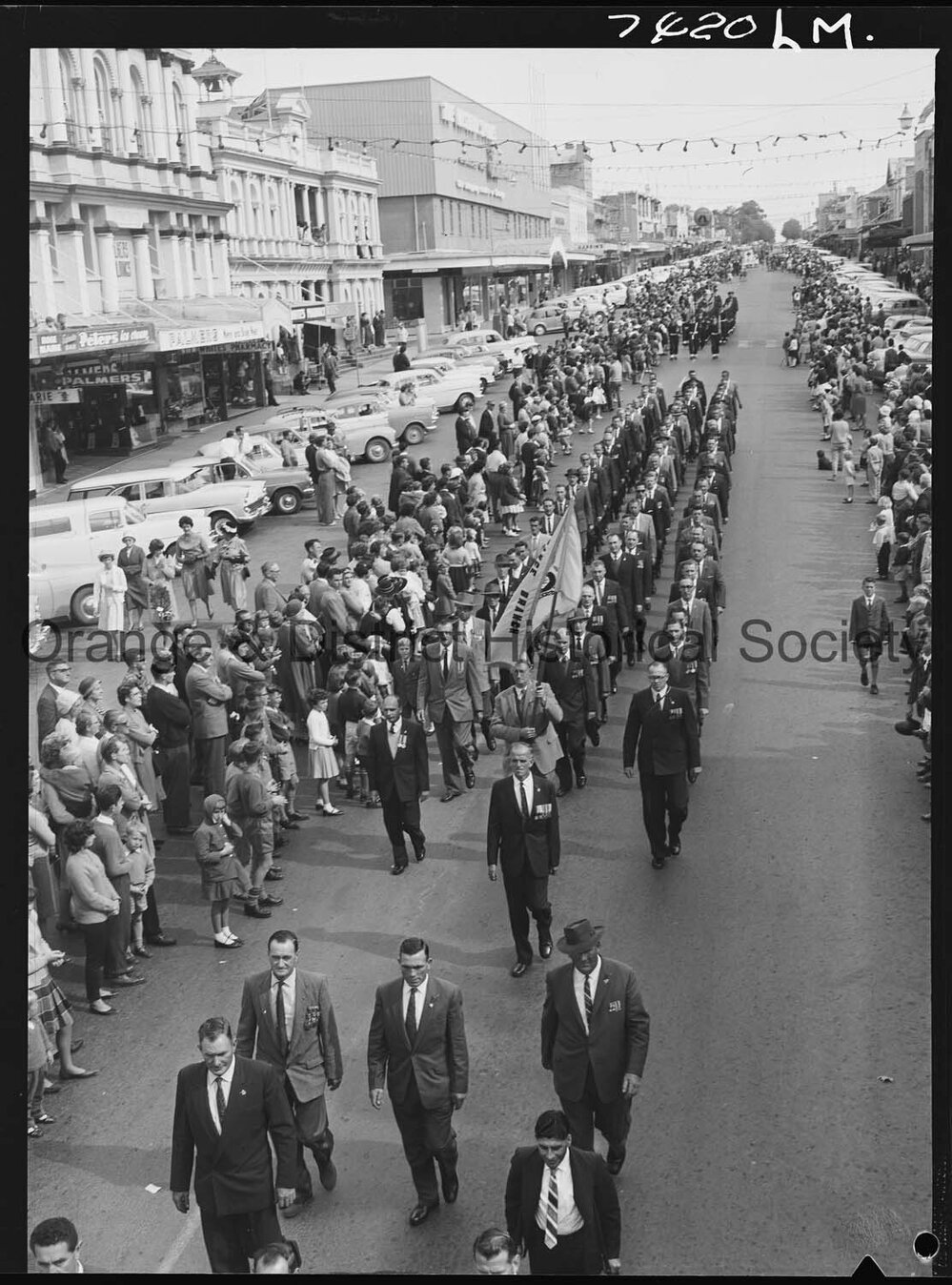 Anzac March and Service in Robertson Park