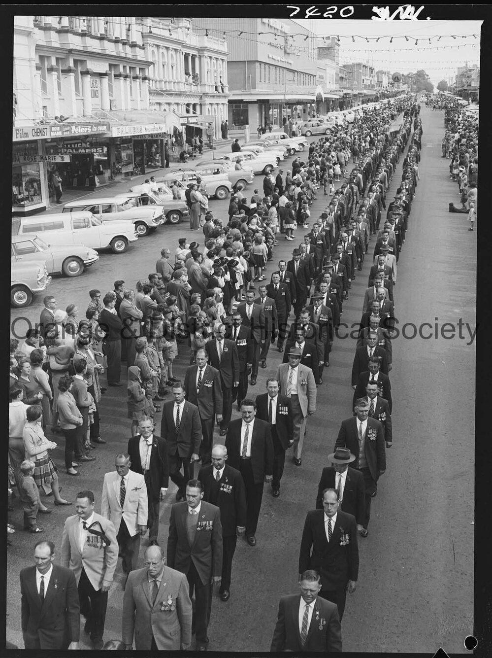 Anzac March and Service in Robertson Park