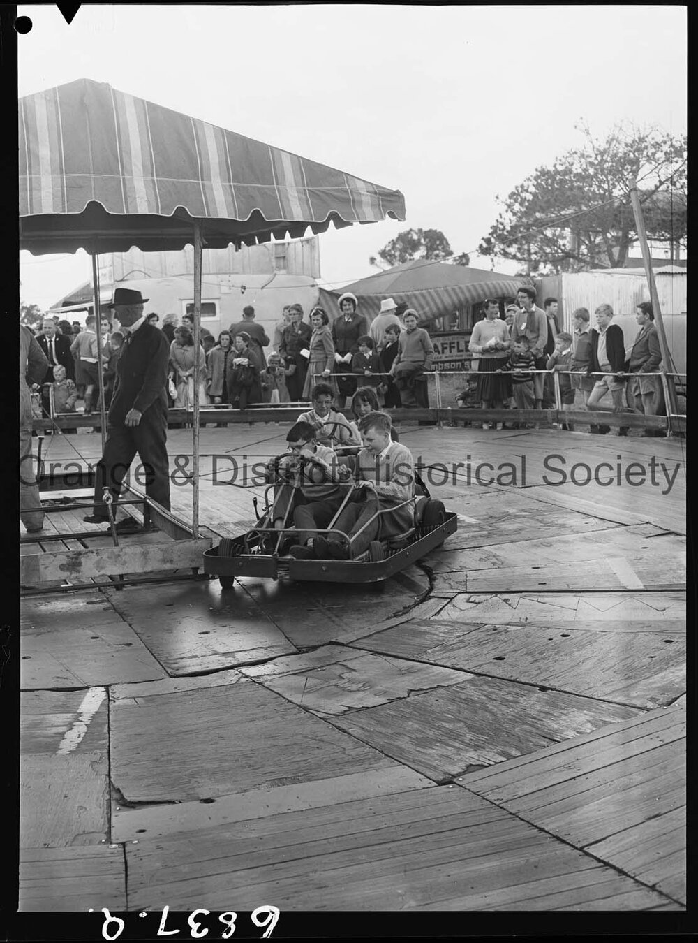 Molong Show