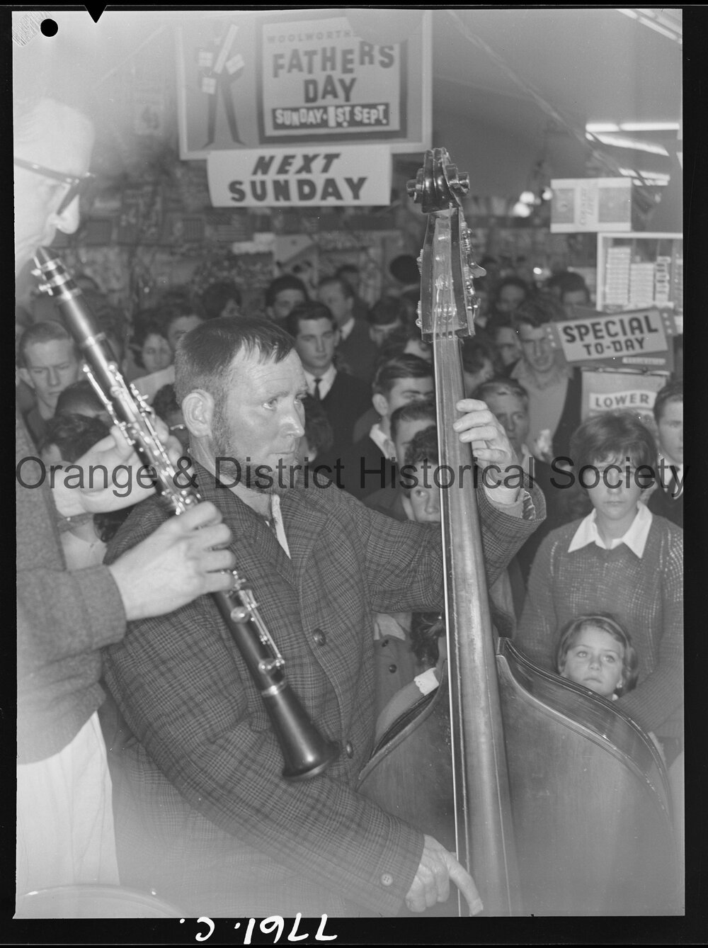 Graeme Bell's jazz band at Woolworths