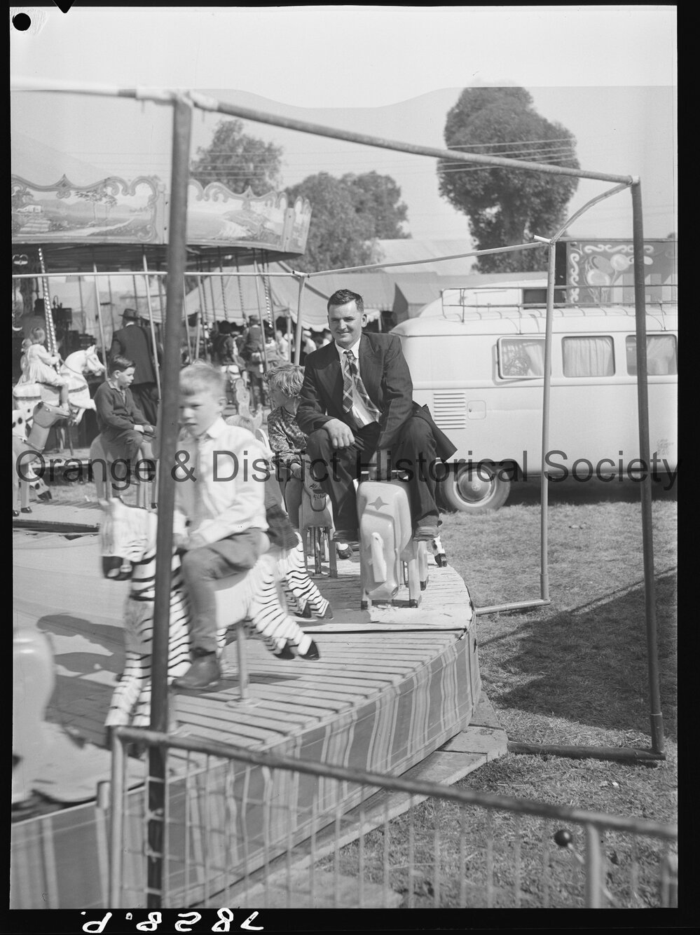 Molong Show
