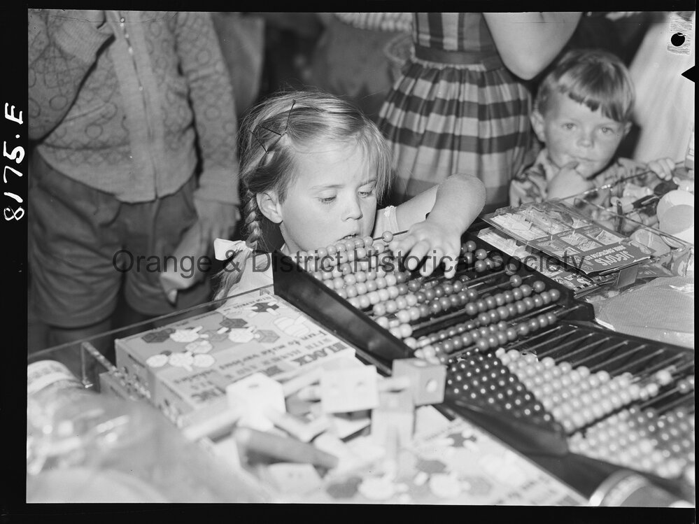 Young children at Christmas Shopping in Woolworths
