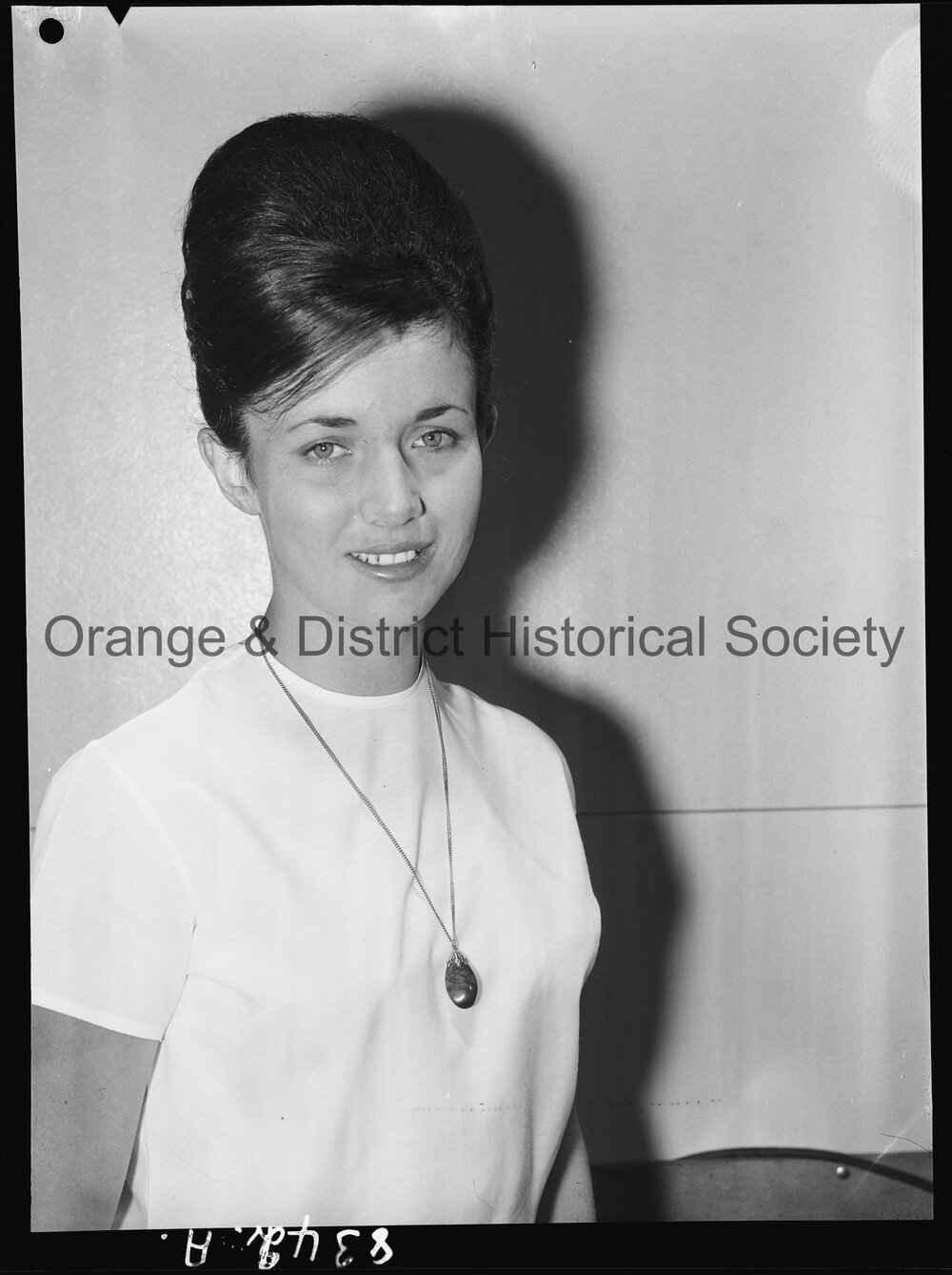Sue Larance, Easter Showgirl entrant