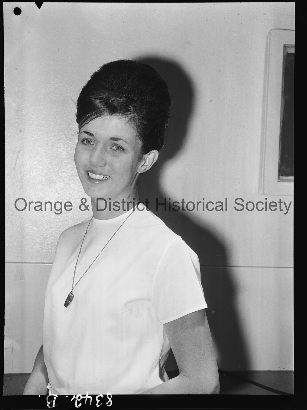 Sue Larance, Easter Showgirl entrant