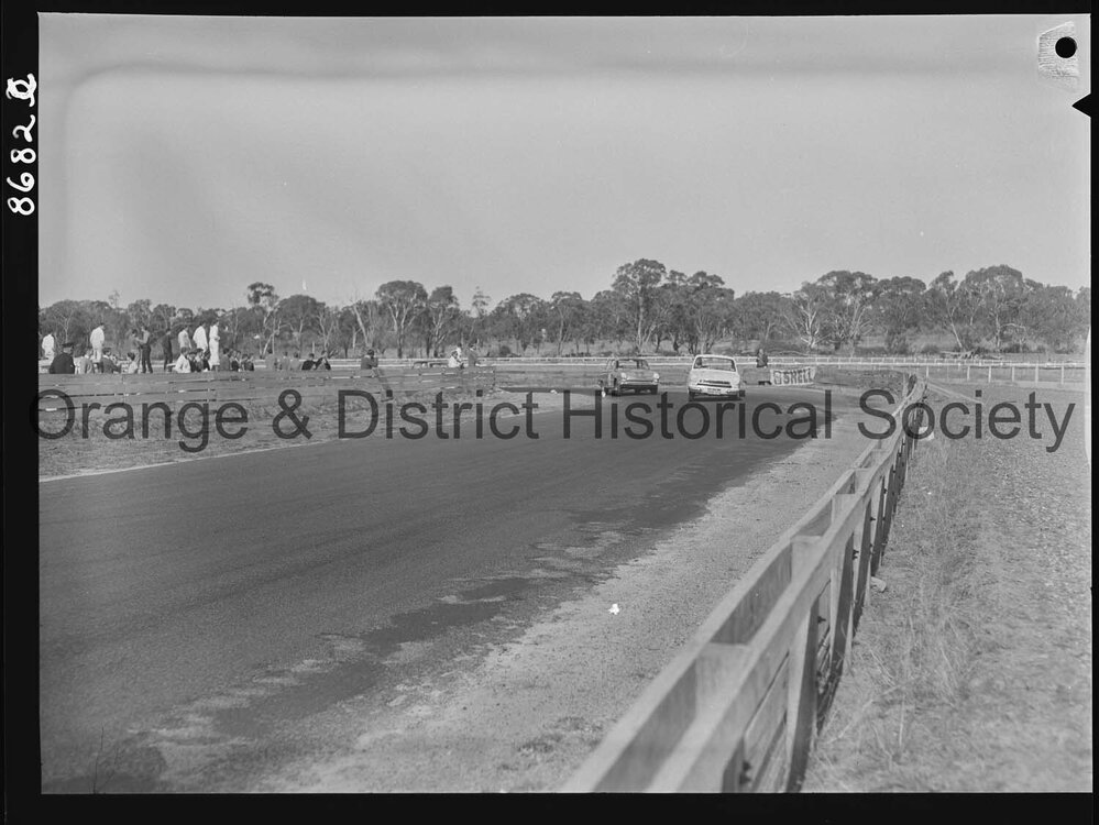Car races at Towac