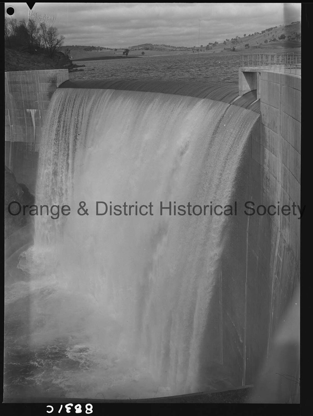 Suma Park water over the spillway