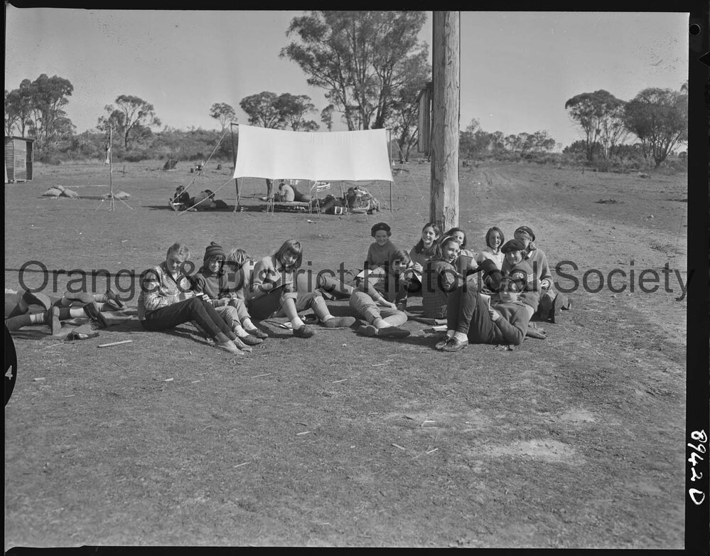 Visiting Guides among the wattles