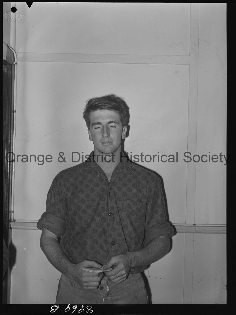 Passport photo Bob Irvine
