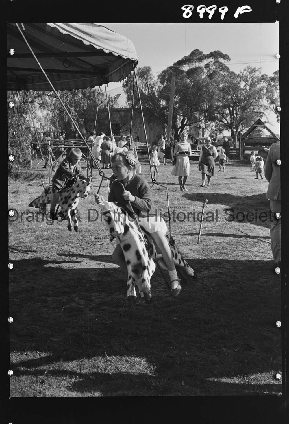 Molong Show
