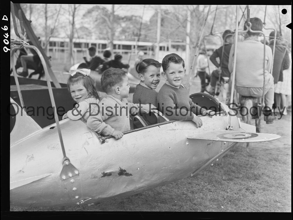 Railway picnic at Orange racecourse