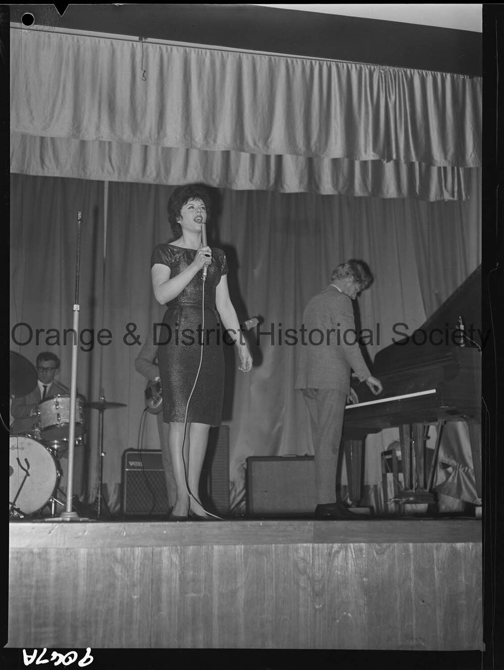 Concert at Orange Ex-Services Club