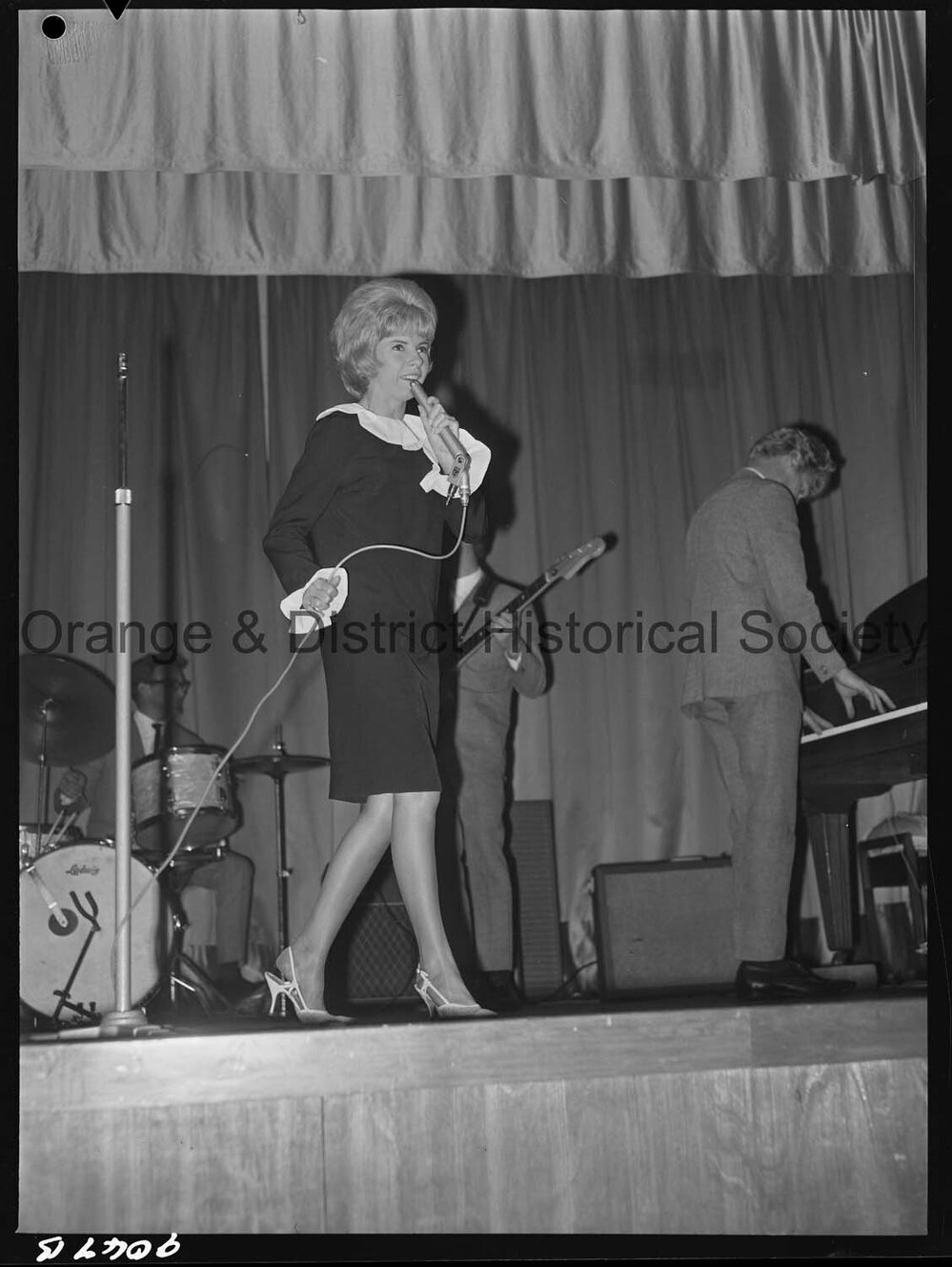 Concert at Orange Ex-Services Club
