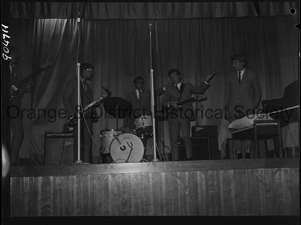 Concert at Orange Ex-Services Club