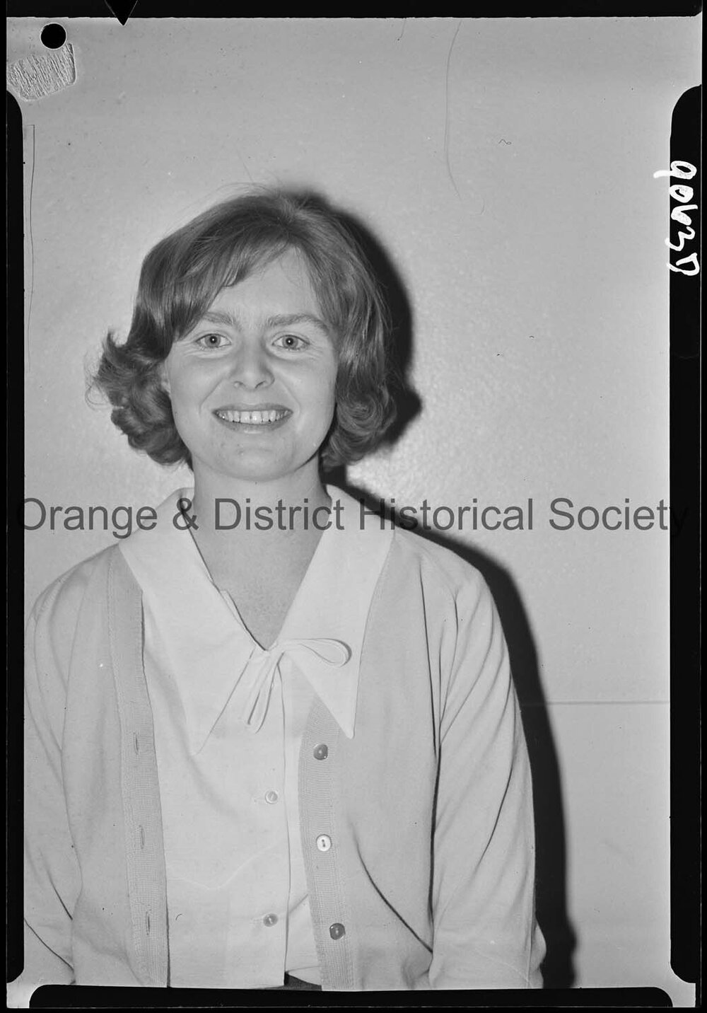 Passport photo Vicki Hunter