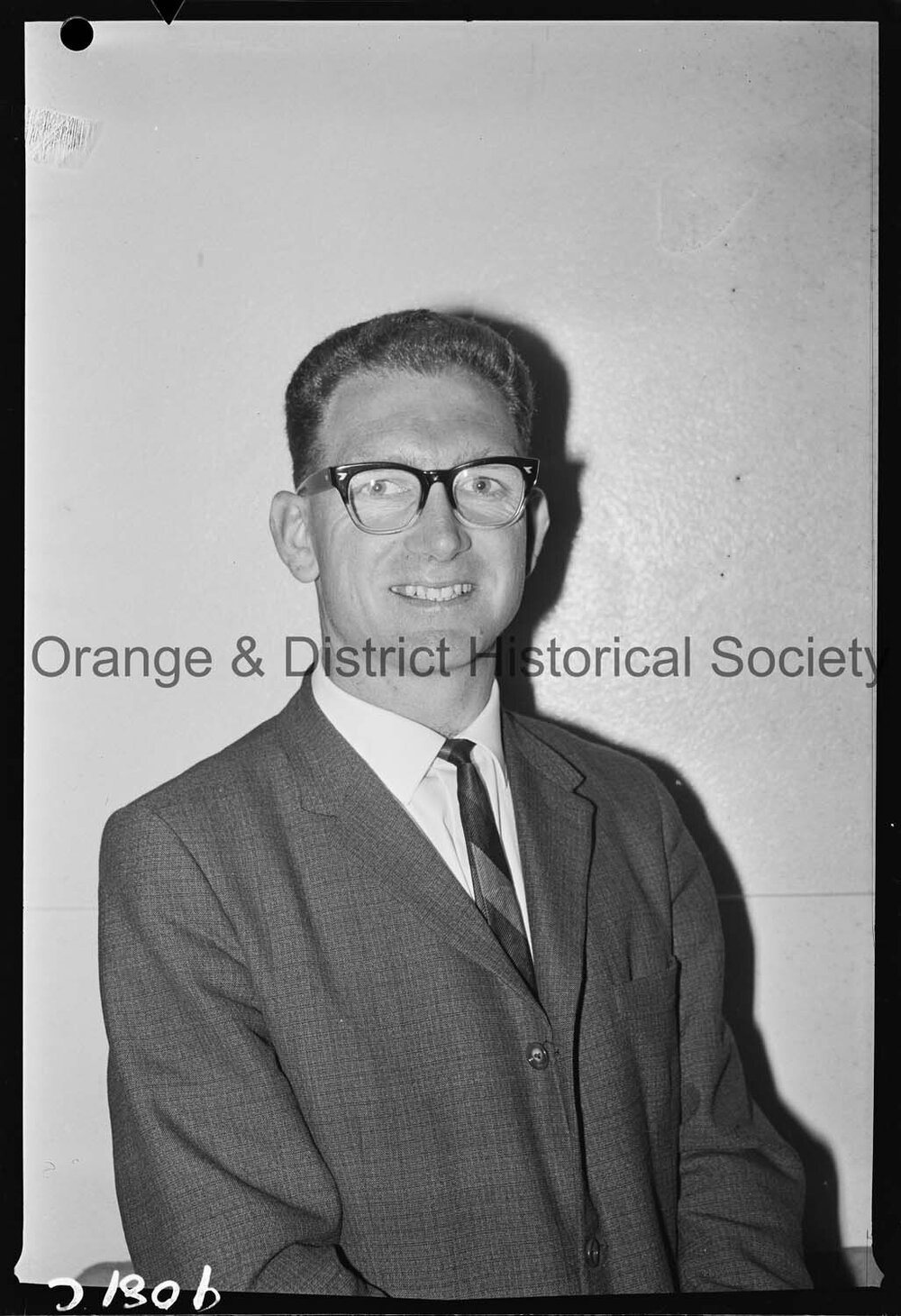 Mr R MacKinney