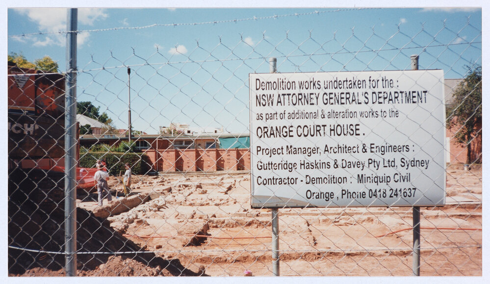 Court House, Orange : archaelogical dig