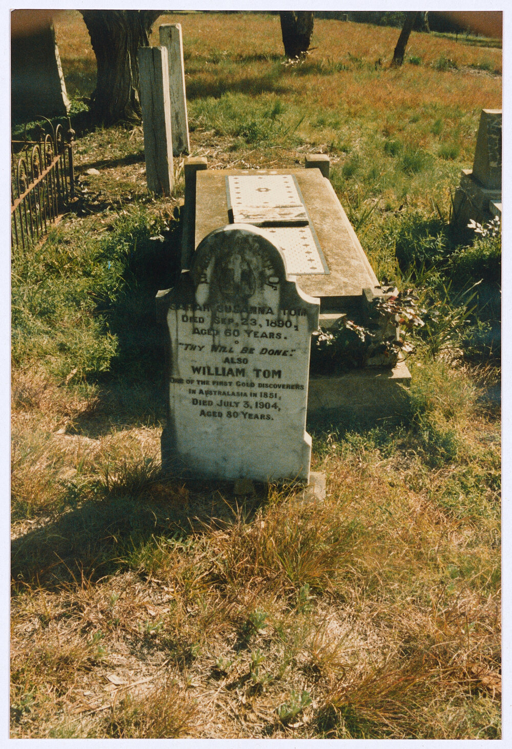 Grave of Sarah Susanna Tom and William Tom, Byng Cemetery