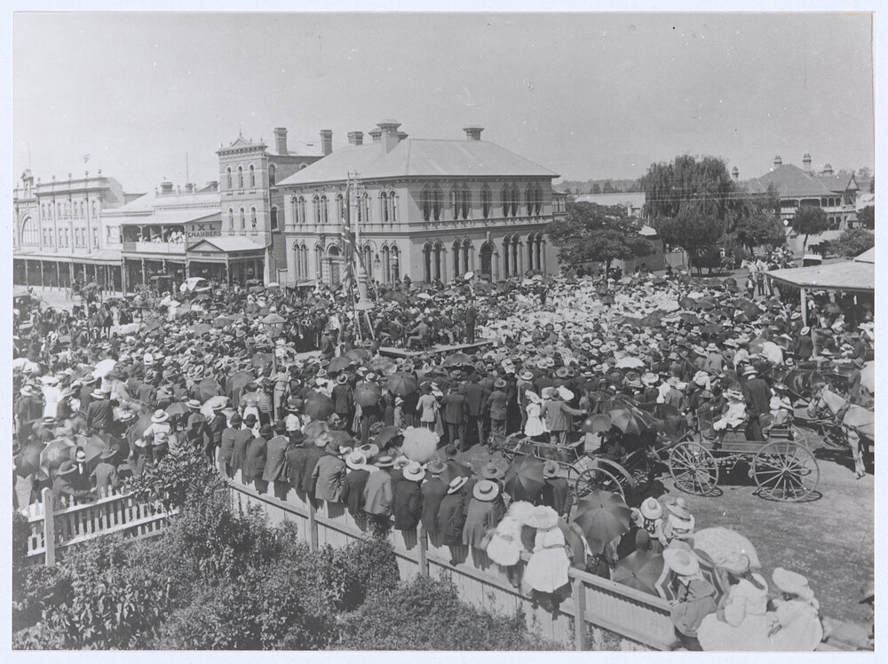 Unveiling of the Boer War Memorial on the corner of Summer and Anson Streets, Orange