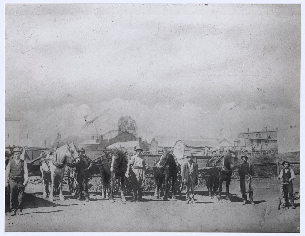 Council workers, Orange