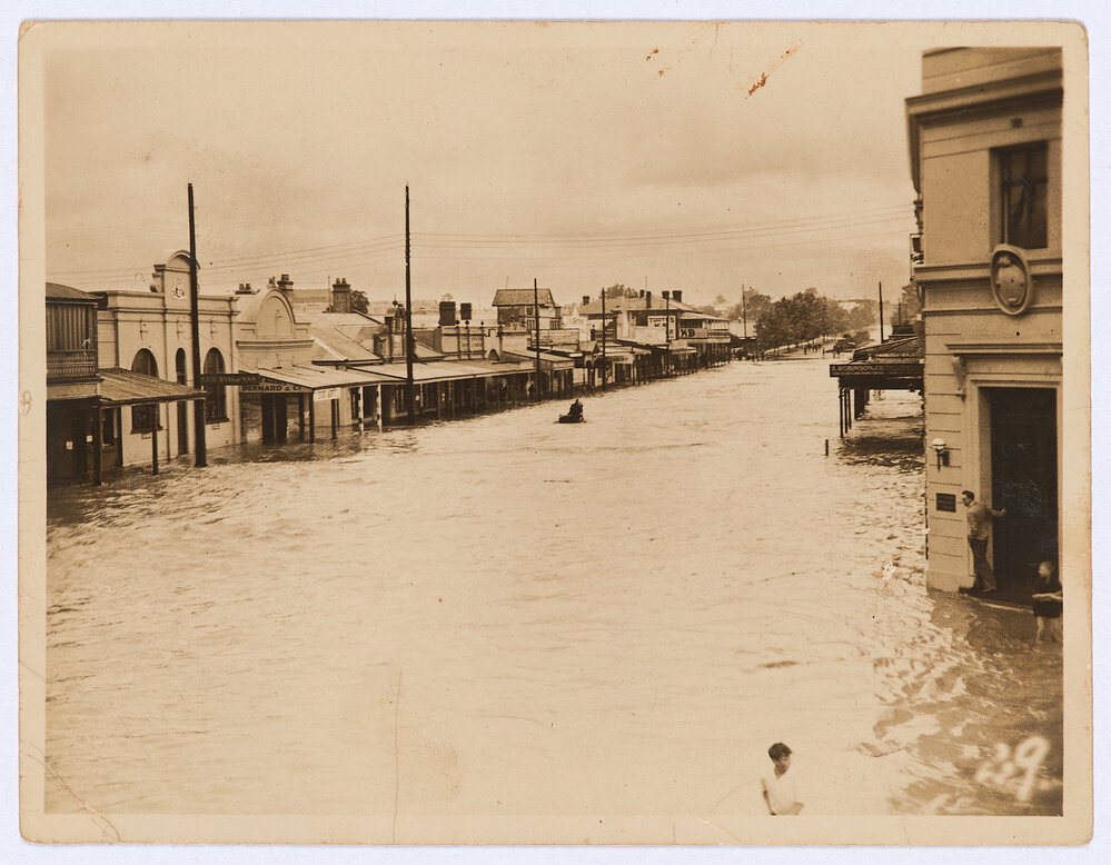 Lords Place, Orange in flood