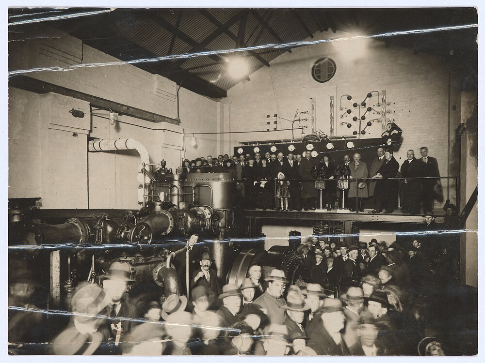 The turning on of electric power in Orange in 1923