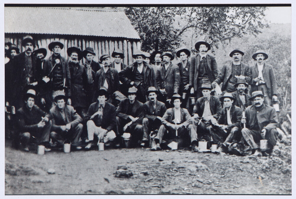 Group of unidentified men, Cadia