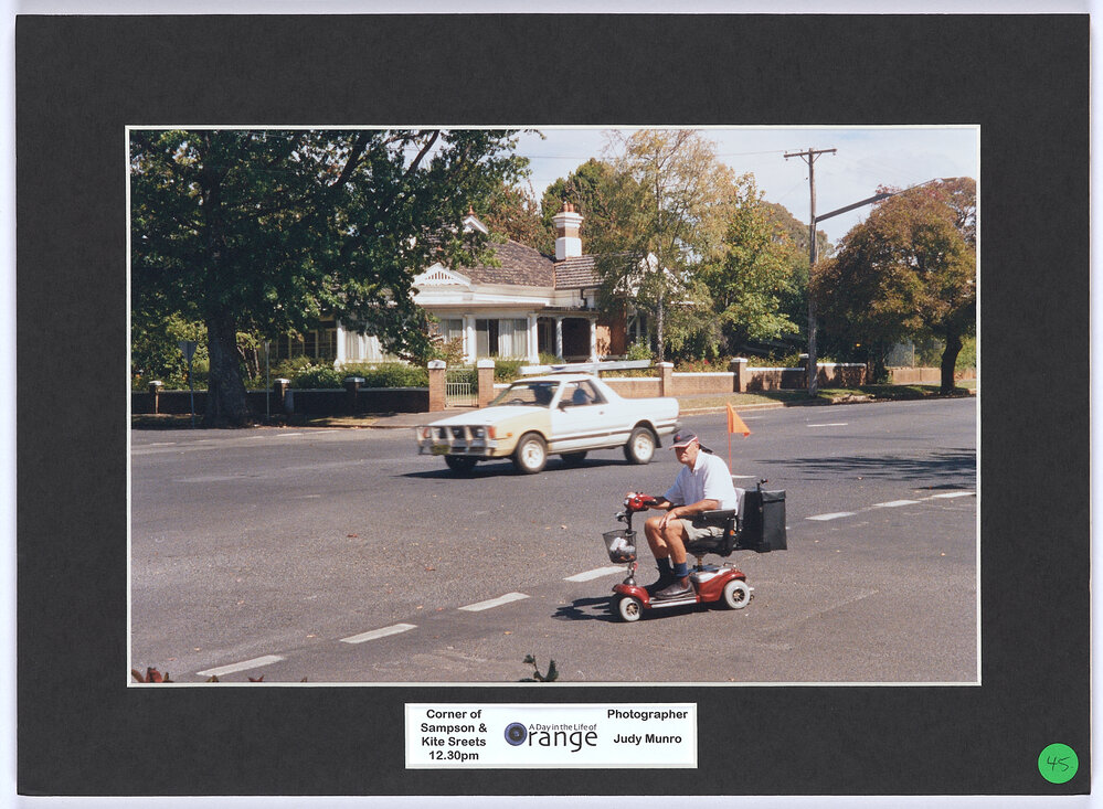 Corner of Sampson and Kite Streets, 12.30pm