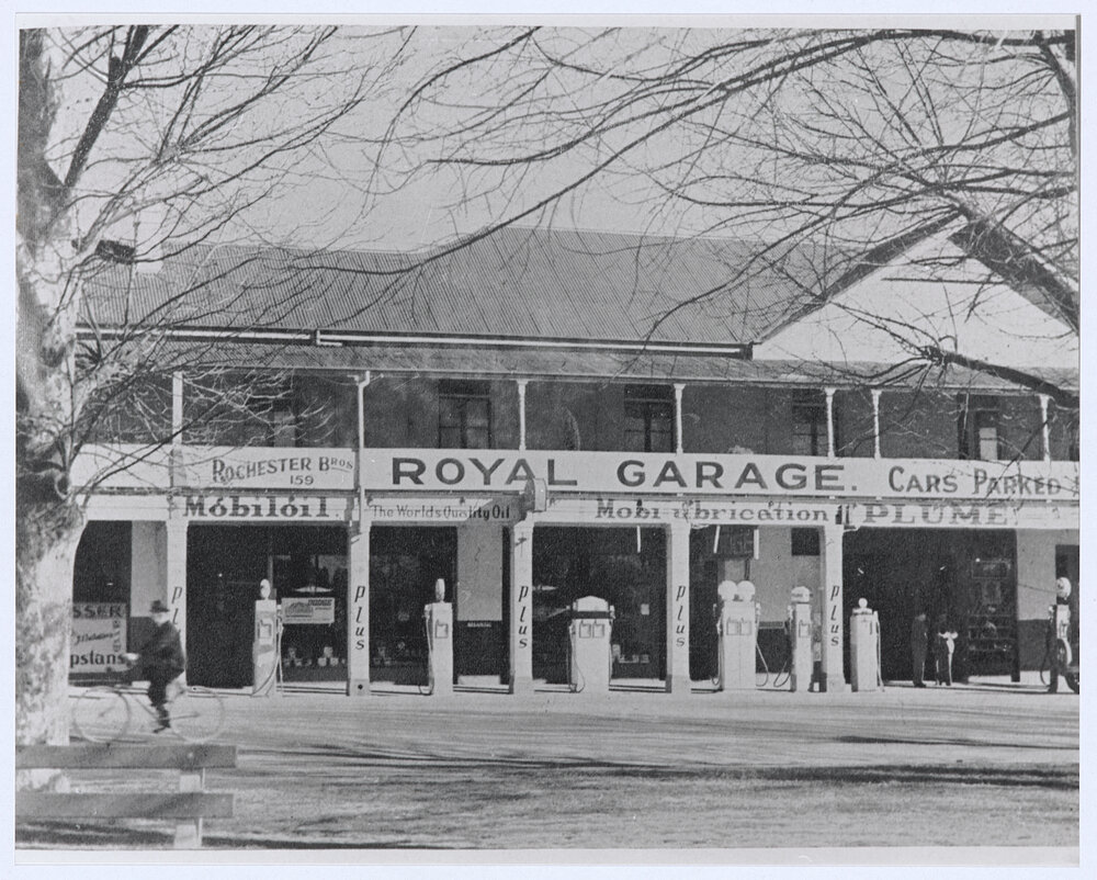 Royal Garage, Lords Place, Orange