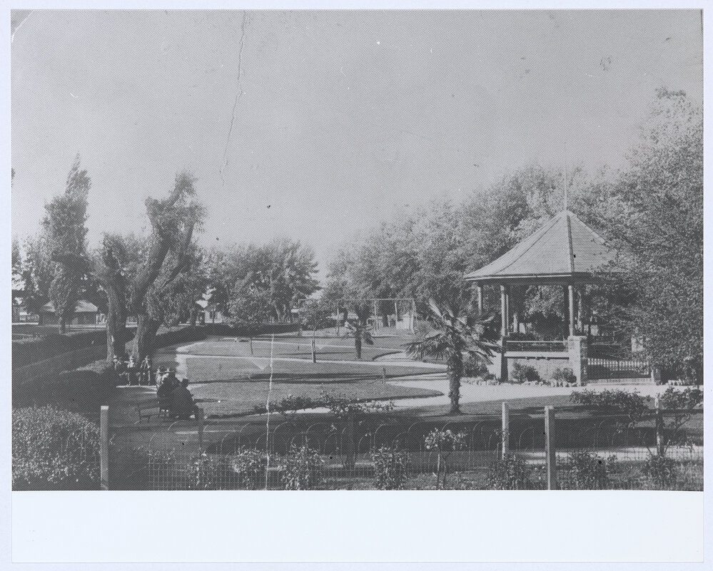 Robertson Park, Orange