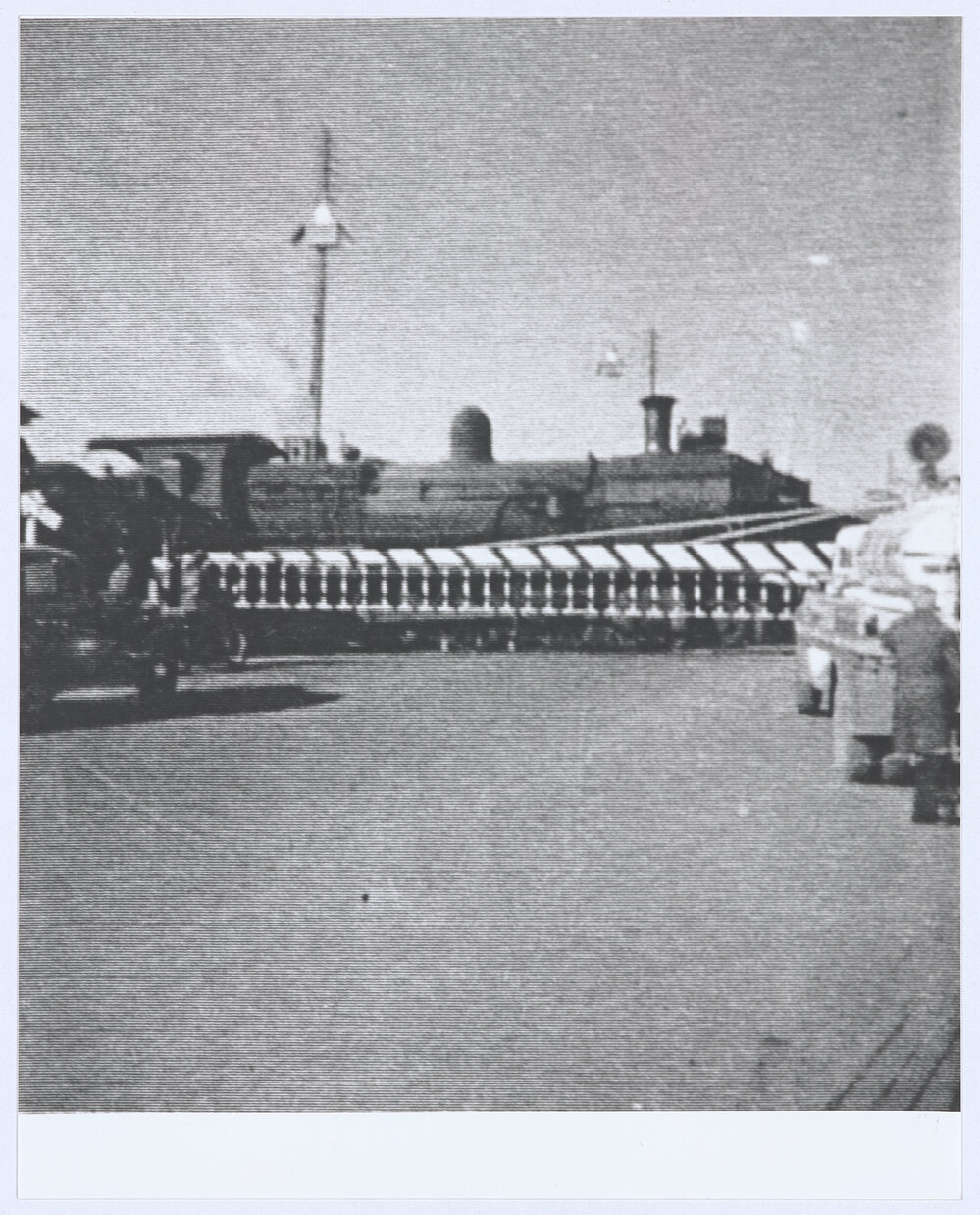 Level crossing, Orange