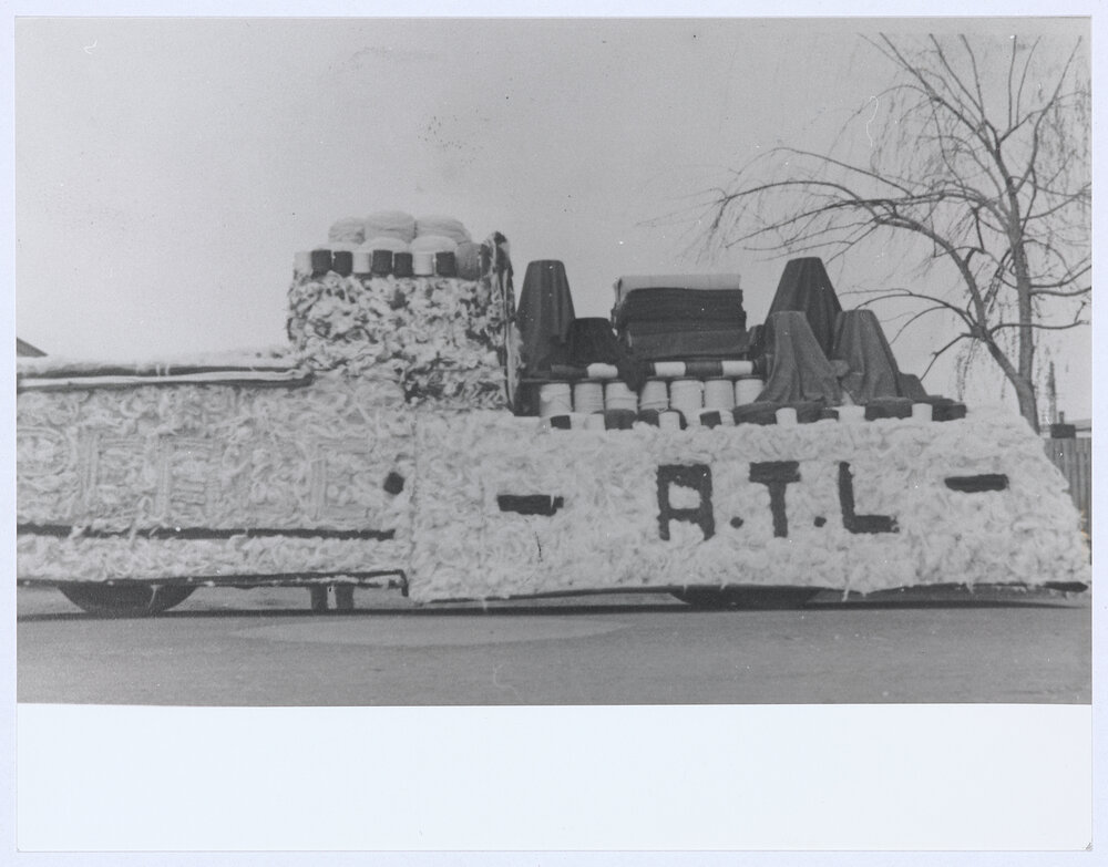 Amalgamated Textiles Ltd's VP Day Parade float