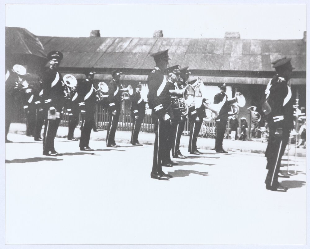 Salvation Army Band in Kite Street, Orange