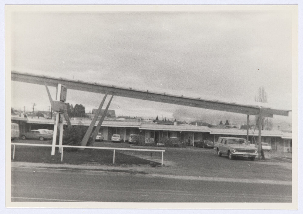 Koala Motel, Orange