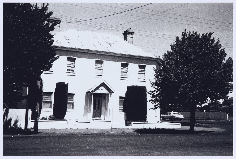 Union Bank, 84 Byng Street, Orange