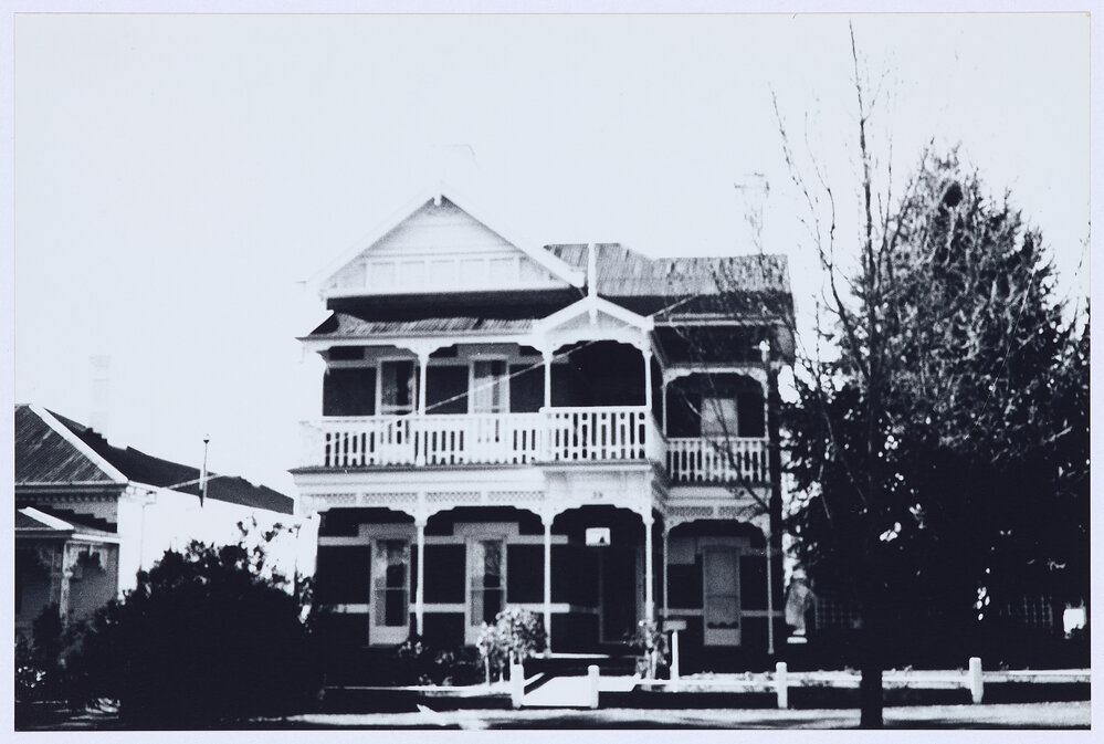 West Lynne/The Channings, 39 Kite Street, Orange