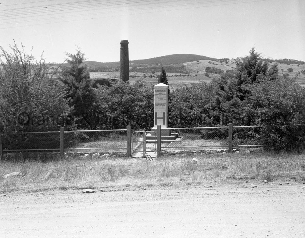 Banjo Paterson memorial