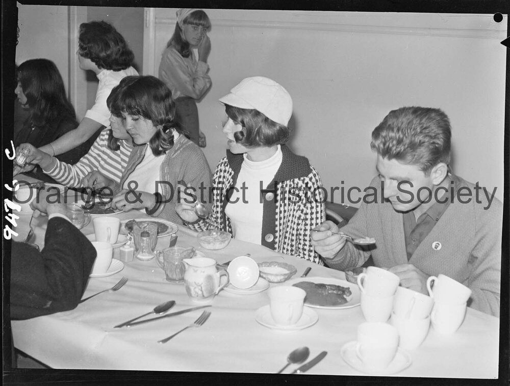 Students from Sydney University stopover in Orange