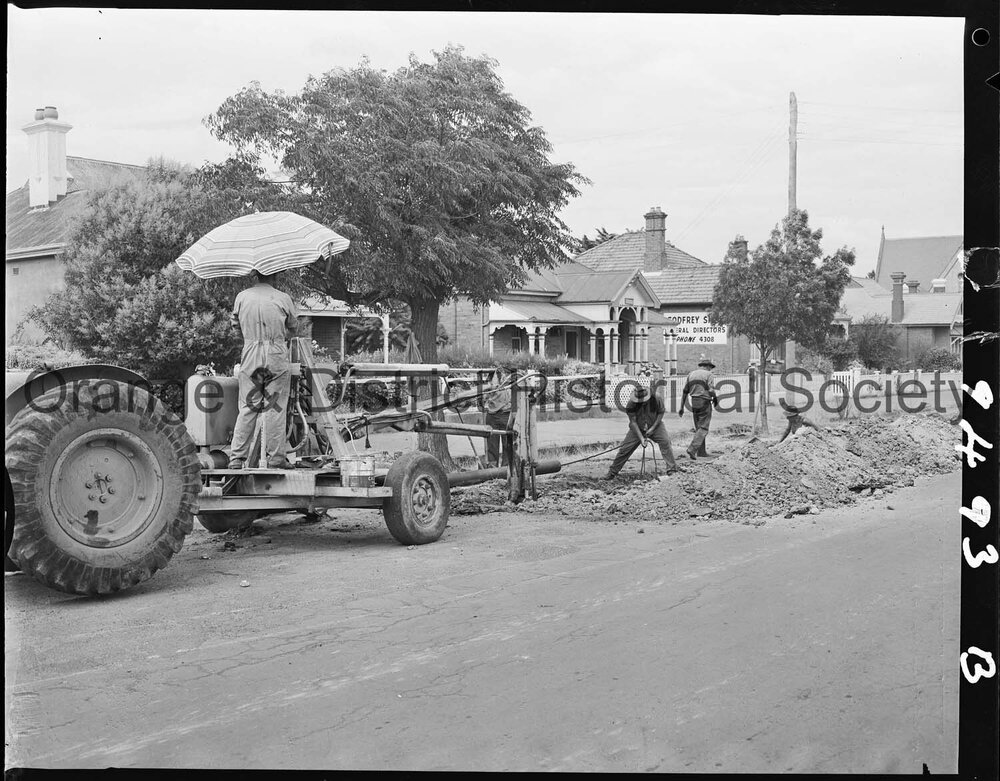 Don Lidgard at work in Byng Street